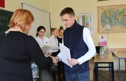 Wręczenie na nagród laureatowi konkursu