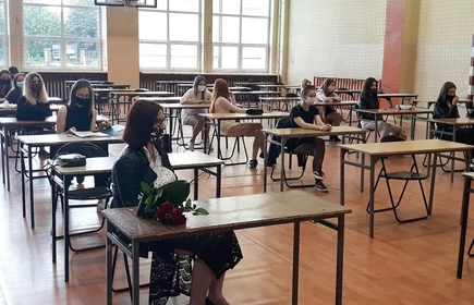 Na zdjęciu sala gimnastyczna  z uczniami