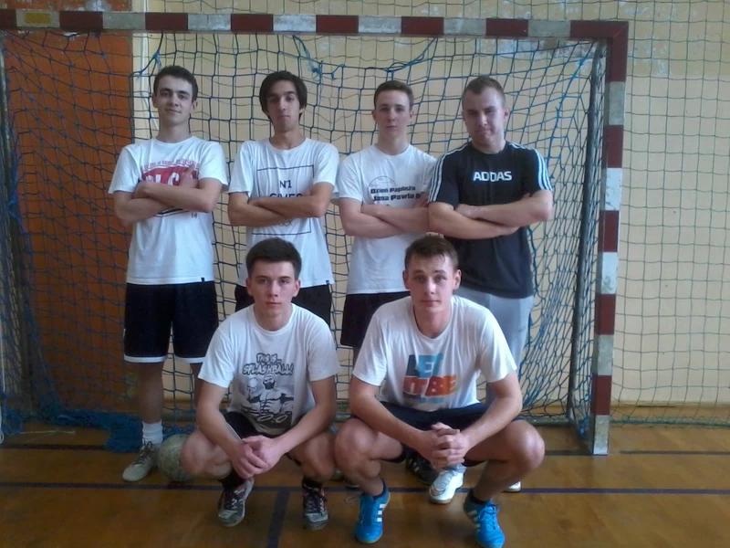 Reprezentacja klasy 3B mistrzem szkolnego futsalu 1
