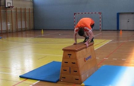 W finale wojew&oacute;dzkim zawod&oacute;w: &bdquo;Sprawni jak żołnierze&rdquo;, drużyna naszej szkoły zajęła czwarte miejsce.5