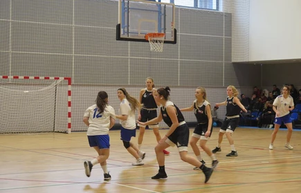 Sukces naszych koszykarek 12