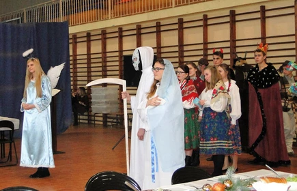 Wigilijni kolędnicy 12