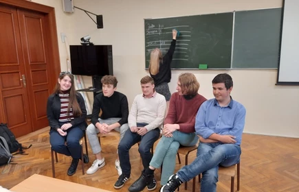 Uczniowie biorą udział w konkursie