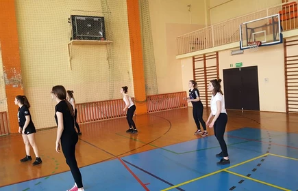 Siatk&oacute;wka dziewcząt - galeria 5