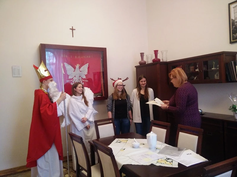 Pomocnicy Św. Mikołaja 1