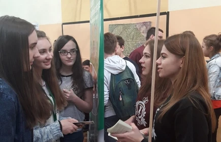 I LO na Szkolnym Dniu Kariery w Publicznym Gimnazjum nr 2 w Brzesku.1