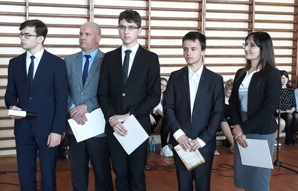 Zakończenie roku klas III - galeria 16