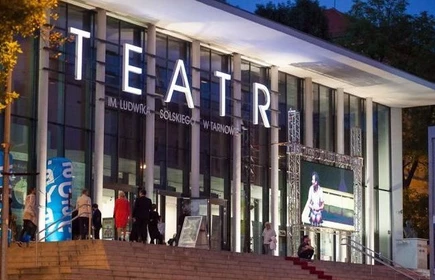 teatr.jpg