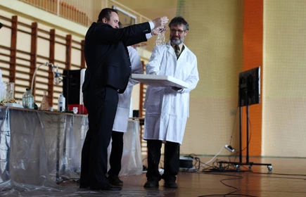 Chemiczne pożegnanie roku szkolnego 19