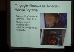 Na zdjęciu ekran rzutnika z jednym z tematów spotkania