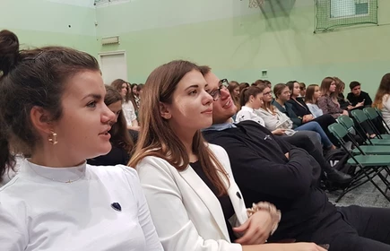 Na zdjęciu grupa uczestników spotkania 