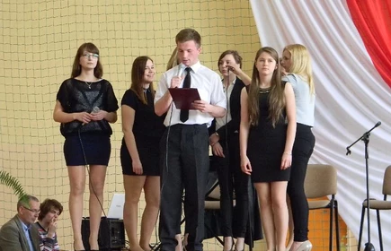 Dzień Flagi w I LO 8