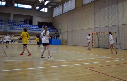 III miejsce dziewcząt - galeria 15