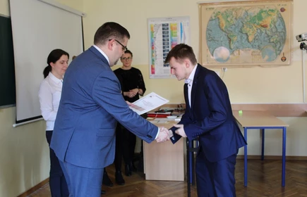 Wręczenie na nagród laureatowi konkursu
