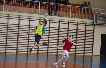 Drużyna klasy 2B mistrzem  szkolnego futsalu.4