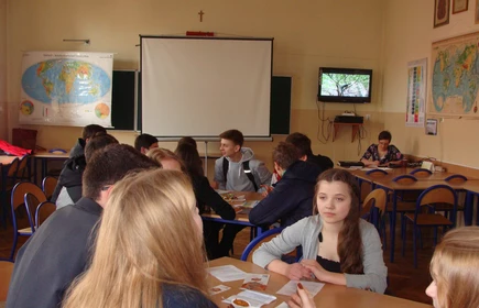 TARGI  EDUKACYJNE I DNI OTWARTE W I  LO 3