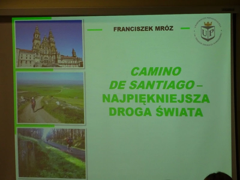Na zdjęciu ekran projektora na którym prezentowany jest jeden z tematów spotkania