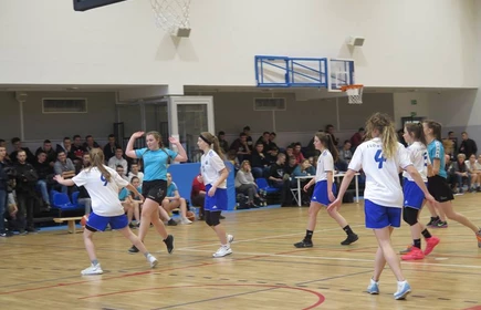 Sukces naszych koszykarek 9