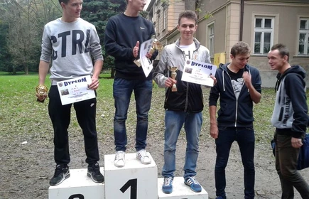 Powiatowe Zawody Sztafetowe w Dąbrowicy 3