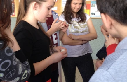 Warsztaty dla gimnazjalist&oacute;w Jak udzielić pierwszej pomocy 6