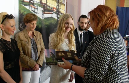 Pożegnanie absolwent&oacute;w - galeria 32