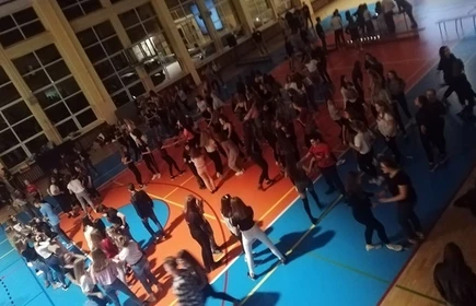 Grupowe zdjęcie uczestników przedsięwzięcia