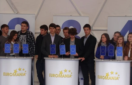 ,,EUROMANII z 3 B 3