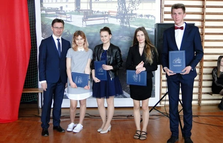 Zakończenie roku klas III - galeria 37