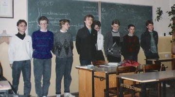 zdjęcia uczniów z roku 1990-1999