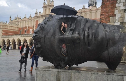 Konstruktorzy ZA MAŁO PRĄDU w sercu Europy 6