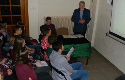 Tablice pamiątkowe w westibulu 4