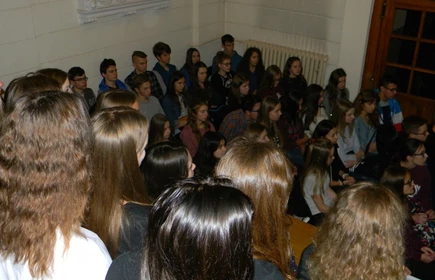 Tablice pamiątkowe w westibulu 3