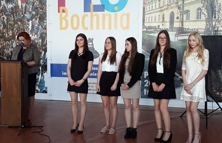 Pożegnanie absolwent&oacute;w - galeria 12