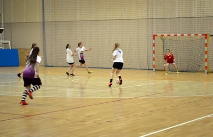 III miejsce dziewcząt - galeria 18