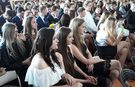 Pożegnanie absolwent&oacute;w - galeria 13