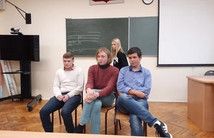 Uczniowie biorą udział w konkursie