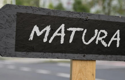 tablica z napisem matura