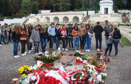 W stepie szerokim, którego okiem nawet sokolim nie zmierzysz 15