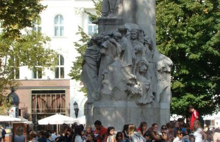 Szlakiem antyku i renesansu we Włoszech i Grecji 253