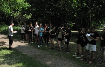 W finale wojew&oacute;dzkim zawod&oacute;w: &bdquo;Sprawni jak żołnierze&rdquo;, drużyna naszej szkoły zajęła czwarte miejsce.10