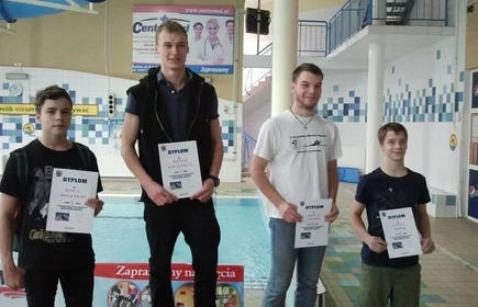 Powiatowe Zawody Pływackie – Licealiada 2013/2014 7