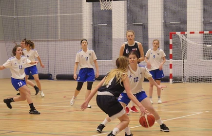 Sukces naszych koszykarek 8