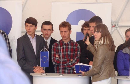 ,,EUROMANII z 3 B 6