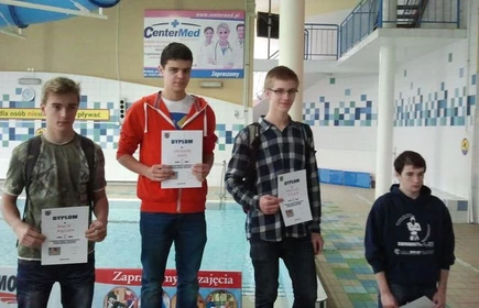 Powiatowe Zawody Pływackie – Licealiada 2013/2014 5