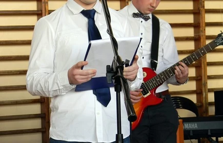 Pożegnanie absolwent&oacute;w - galeria 46