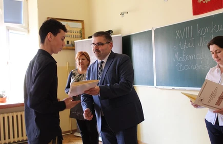 Wręczenie na nagród laureatowi konkursu