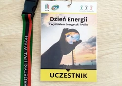 Zdjęcie plakietki uczestnika dnia energii AGH