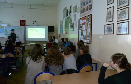SPOTKANIE Z ABSOLWENTAMI NASZEJ SZKOŁY, KTÓRZY PRZESZLI GŁÓWNY SZLAK SUDECKI 1