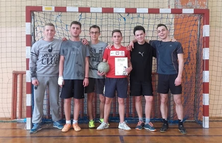 Chłopaki z 2b - mistrzami szkolnego futsalu.1