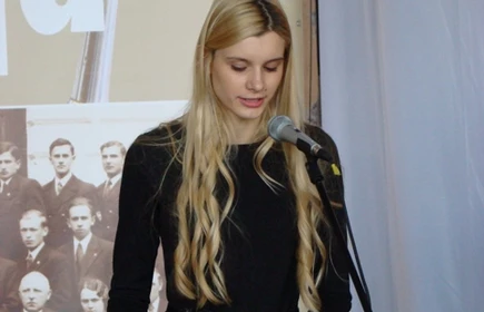 Dwudziestu Dyrektor&oacute;w i ślubowanie klas pierwszych 13